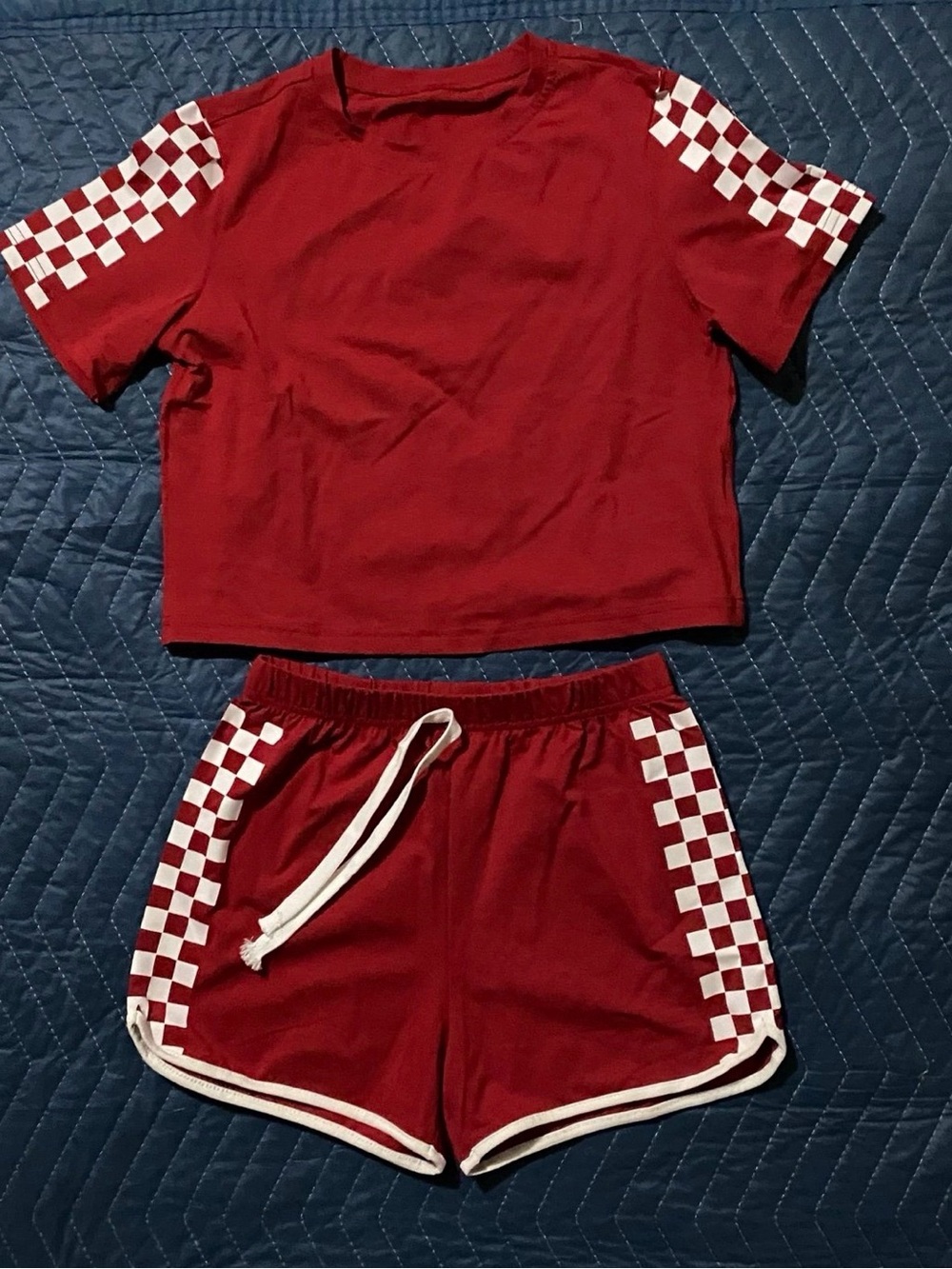 Red Checkered Two-Piece Sport Set Size 130/7/8